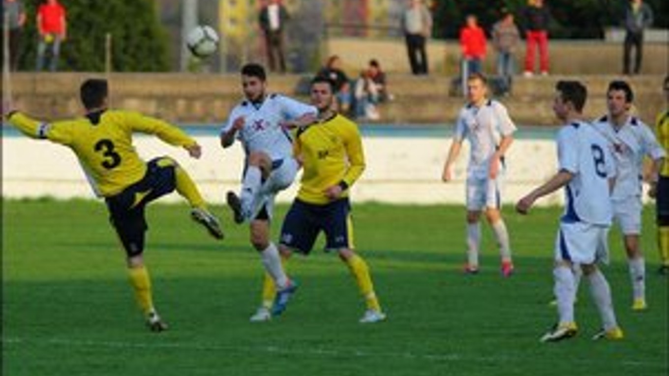 Humenčania idú...Vyhrali aj piaty jarný zápas.