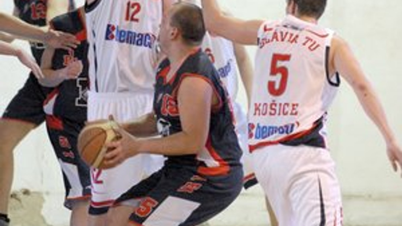 Dôležitý víkend. Basketbalistov Slávie TU Košice čakajú doma nároční súperi.