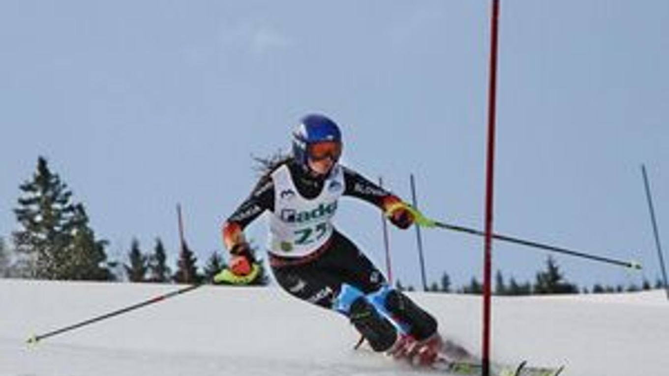 Na trati. Katarína Miklošová počas slalomu v Špindlerovom mlyne.