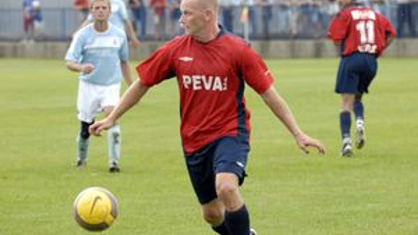 Anton Šoltís. Pred začiatkom sezóny posilnil celok Krásnej, ktorý stále čaká na prvý gól v súperovej sieti.