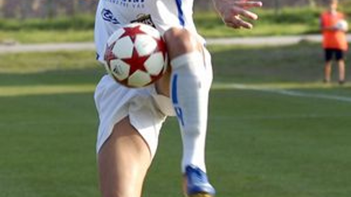 Martin Dupkala sa  v ostatnom kole podieľal tromi gólmi na vysokom víťazstve Lokomotívy.