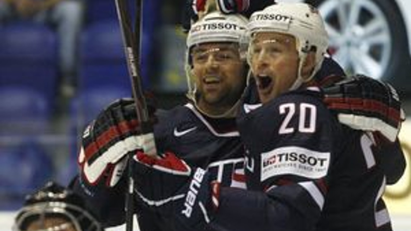 Americkí hokejisti sa radovali z víťazstva nad Nórskom, smrť Usámu bin Ládina komentovať nechceli. Sústredia sa na hokej.