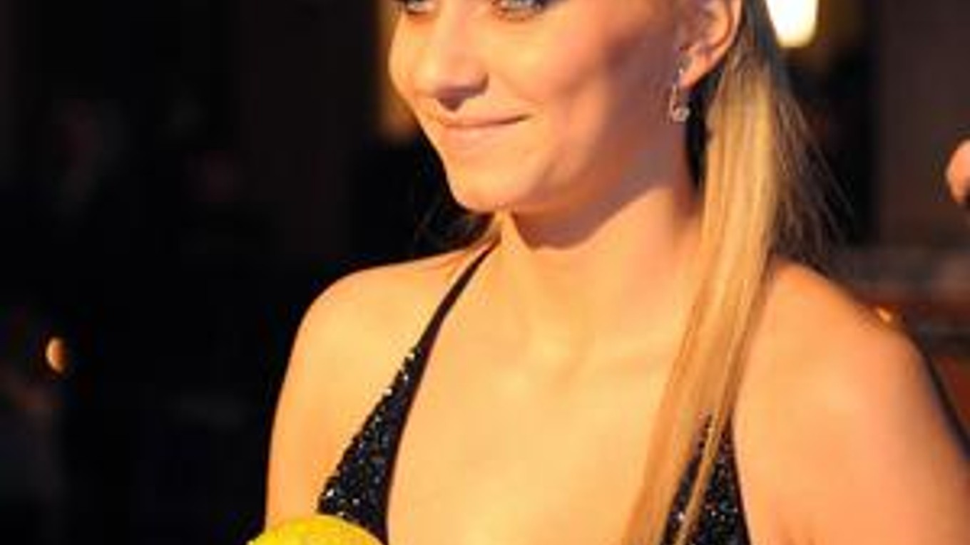 Zuzana Adamčáková je kráľovnou slovenských vodných pólistiek.