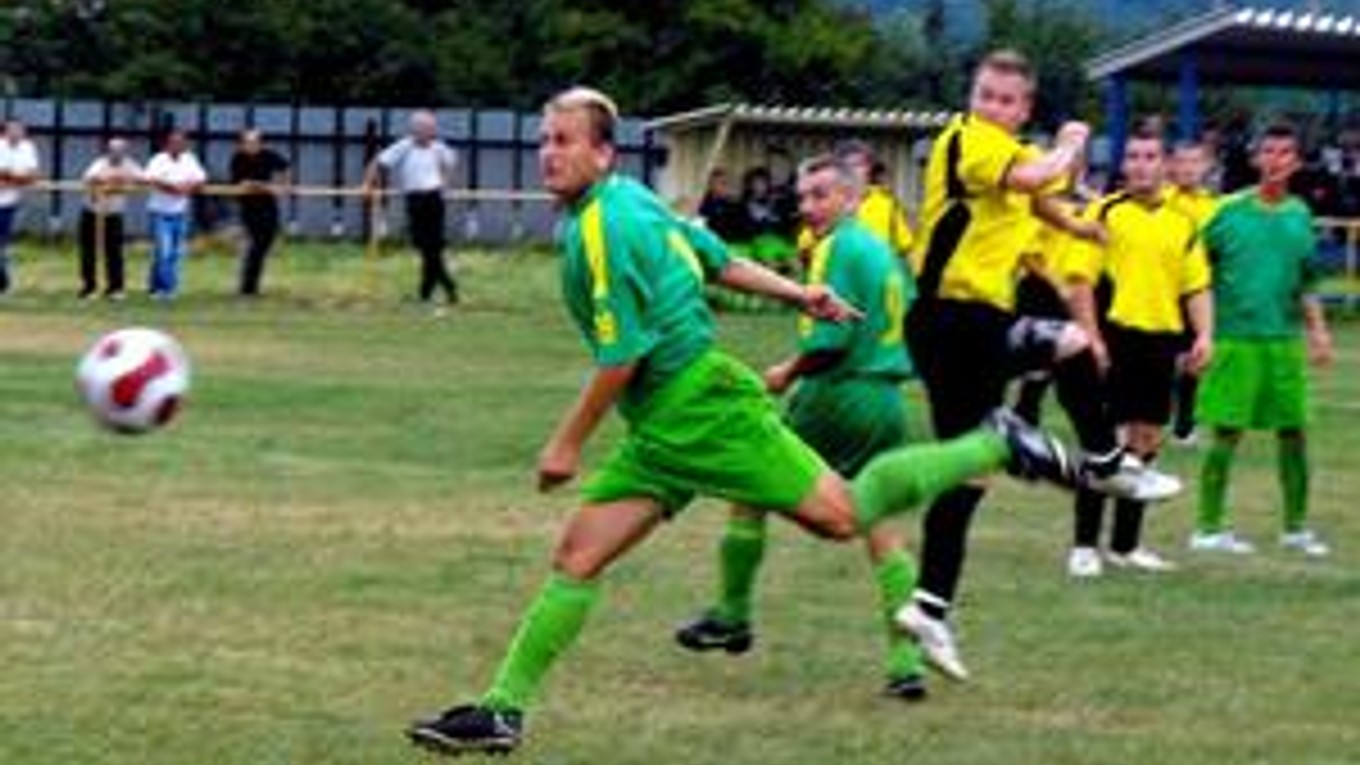 Dlho sa netešili. Jednogólové manko zmazal domáci Kövesdi a neskôr padali góly už iba do hosťujúcej siete.