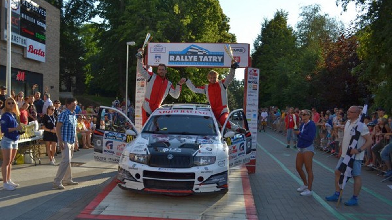 Nečakaný víťaz. Rallye Tatry ovládol Tomáš Ondrej.