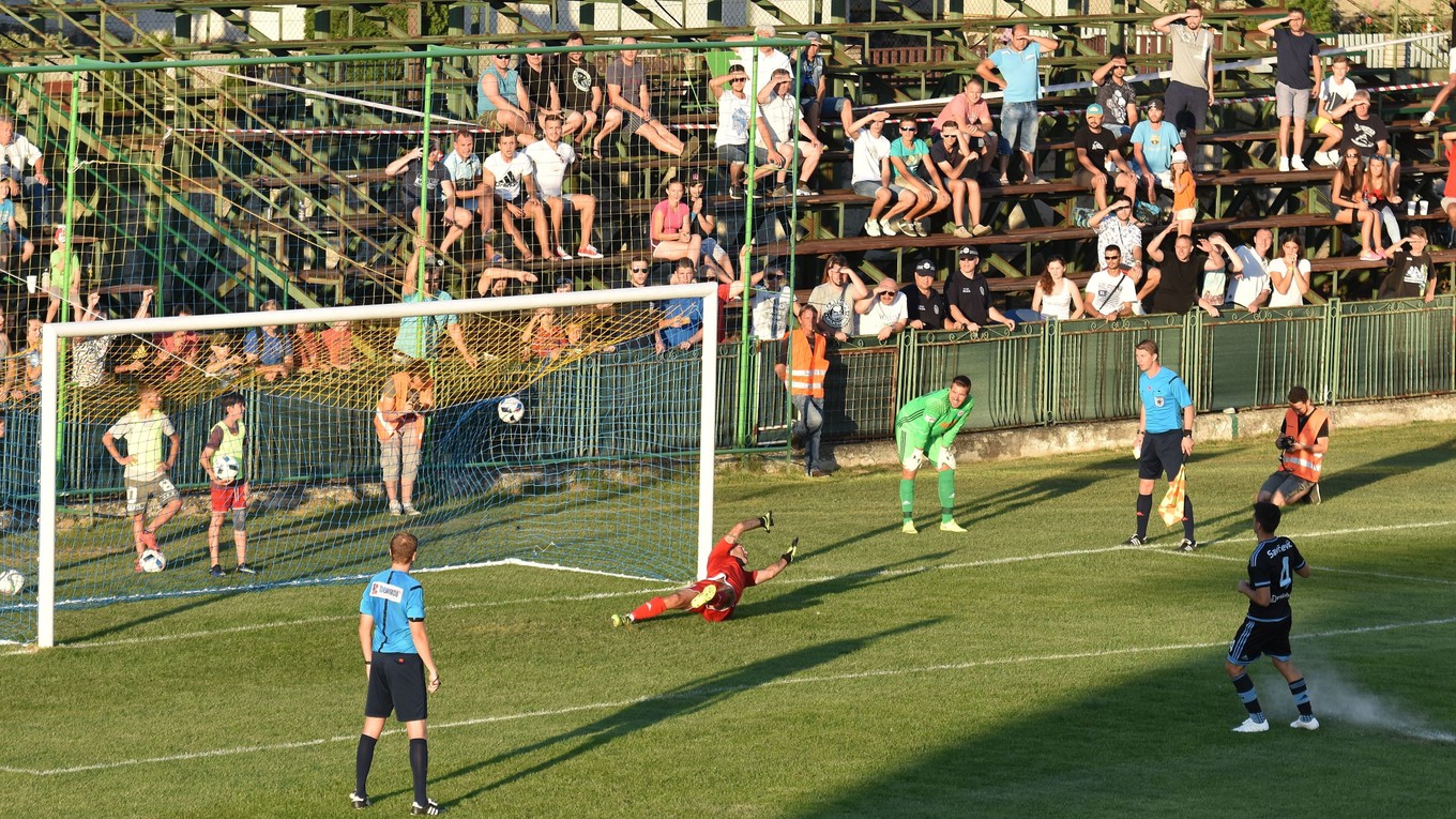 Rozhodujúci gól v penaltovom rozstrele. Postaral sa oň slovanista Vukan Savičevič.