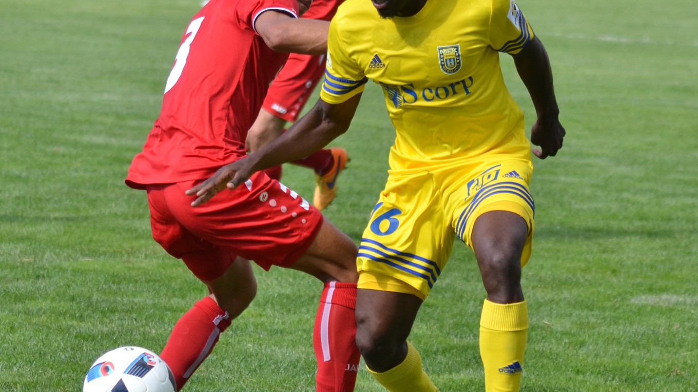 Autor víťazného gólu. Emmanuel Mensah sa presadil už v 6. minúte.