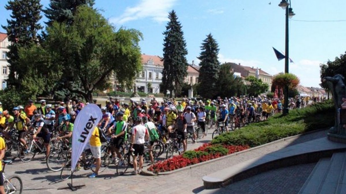 Vyše dvesto cyklistov na štarte. Organizátori veria opäť v podobnú účasť.
