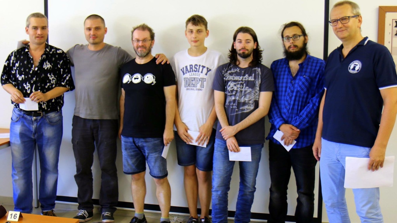 Účastníci šachového turnaja.