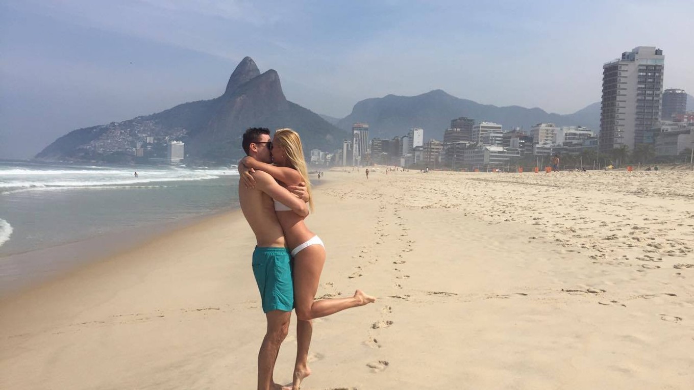 Romantika sťaby vyšitá. Na slávnych brazílskych plážach. 