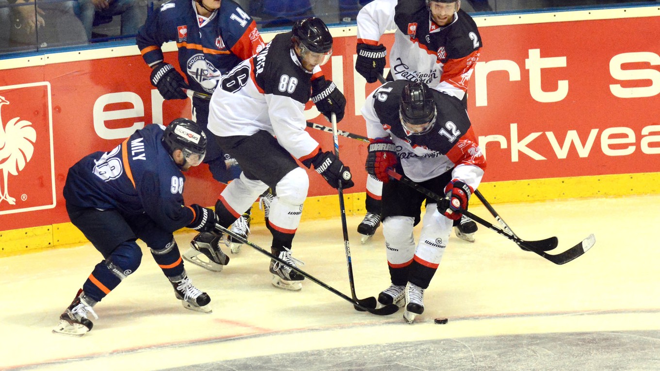 Košičania napokon postup nevybojovali. V prvom zápase sa J. Milý (vľavo) nepresadil, v druhom už áno. 