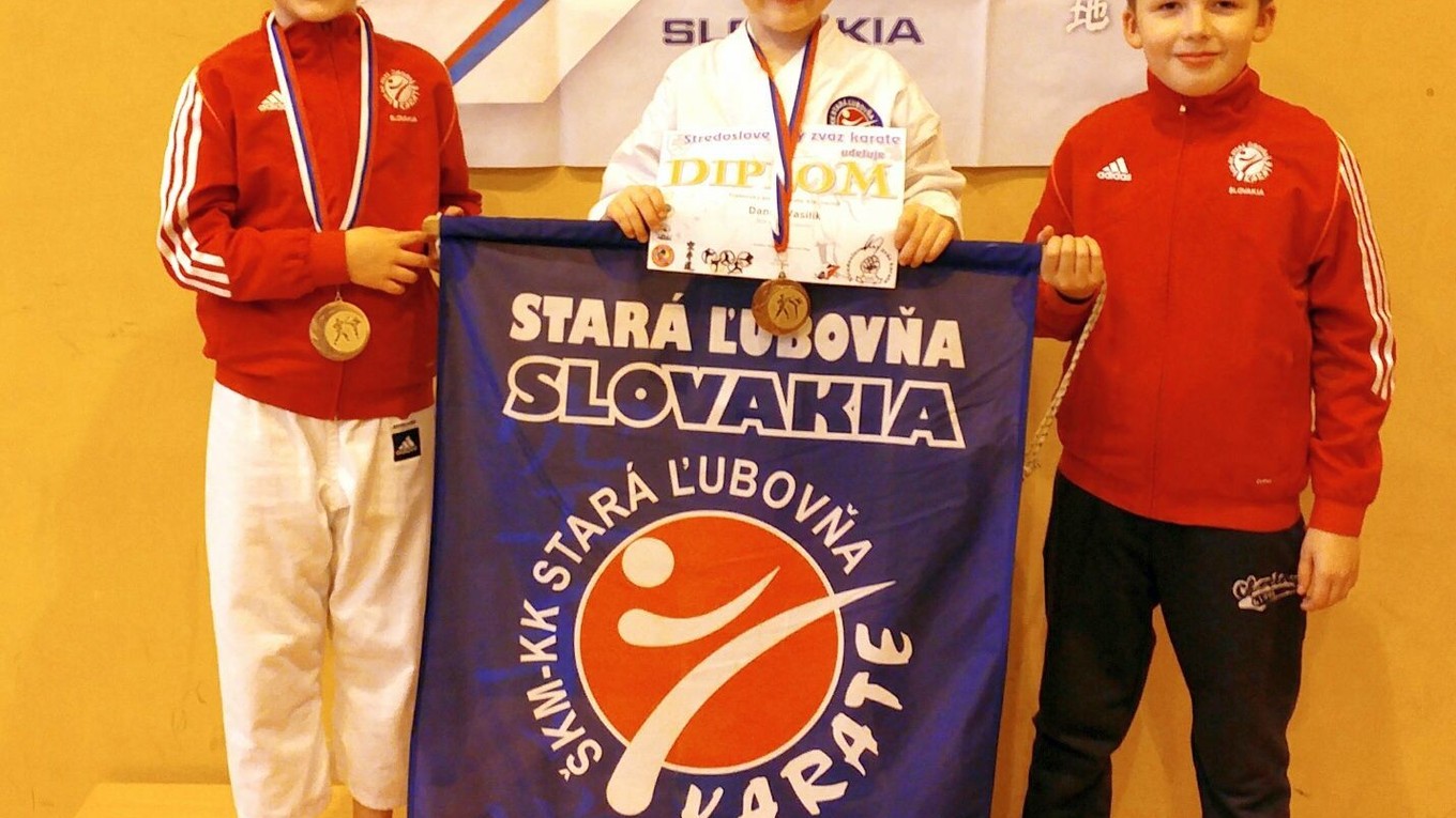 Tri bronzy. Na Orave sa nestratili.