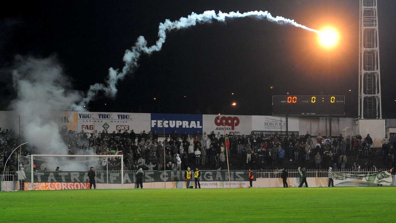 Prešovský futbalový štadión. „Deduška“ medzi slovenskými štadiónmi nahradí moderná aréna. Dovtedy však budú musieť hrať Prešovčania v Poprade. 