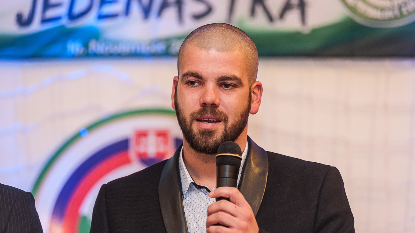 Ide mu to aj s mikrofónom. Róbert Zeher na tohtoročnej Jedenástke roka VsFZ.