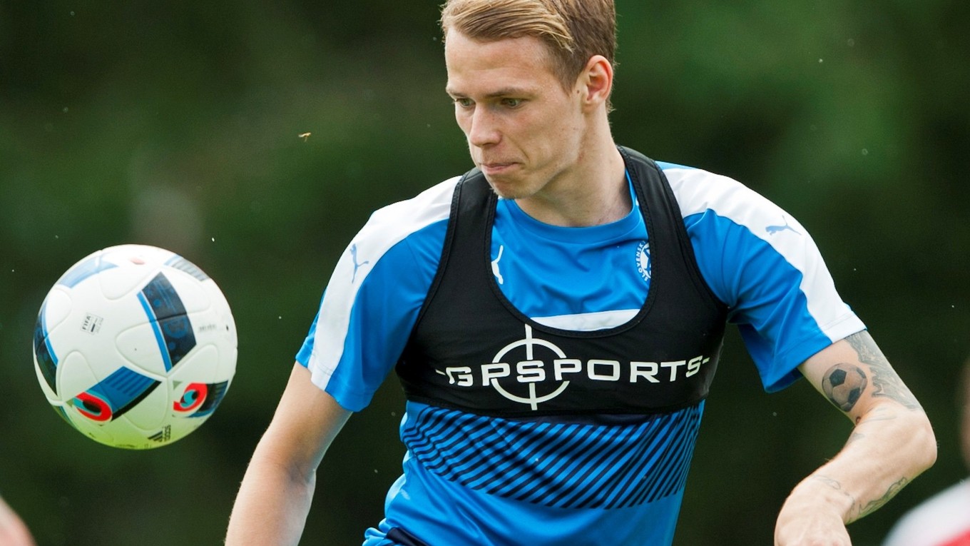 Dudov tréningový proces súčasné udalosti nenarušili.