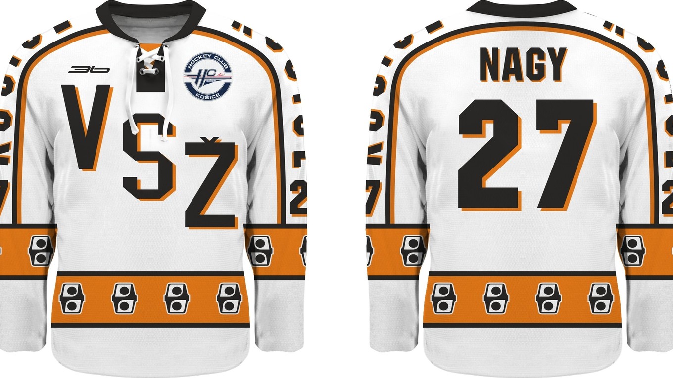 V týchto retro dresoch zajtra oceliari vykorčuľujú na ľad. Fanúšikovia si ich budú môcť následne vydražiť.