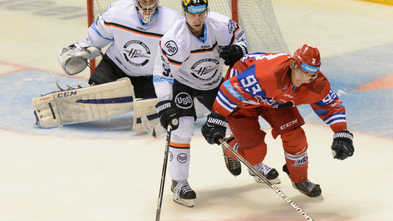 Český legionár. Ondřej Šmach (v strede) sa na play-off teší.
