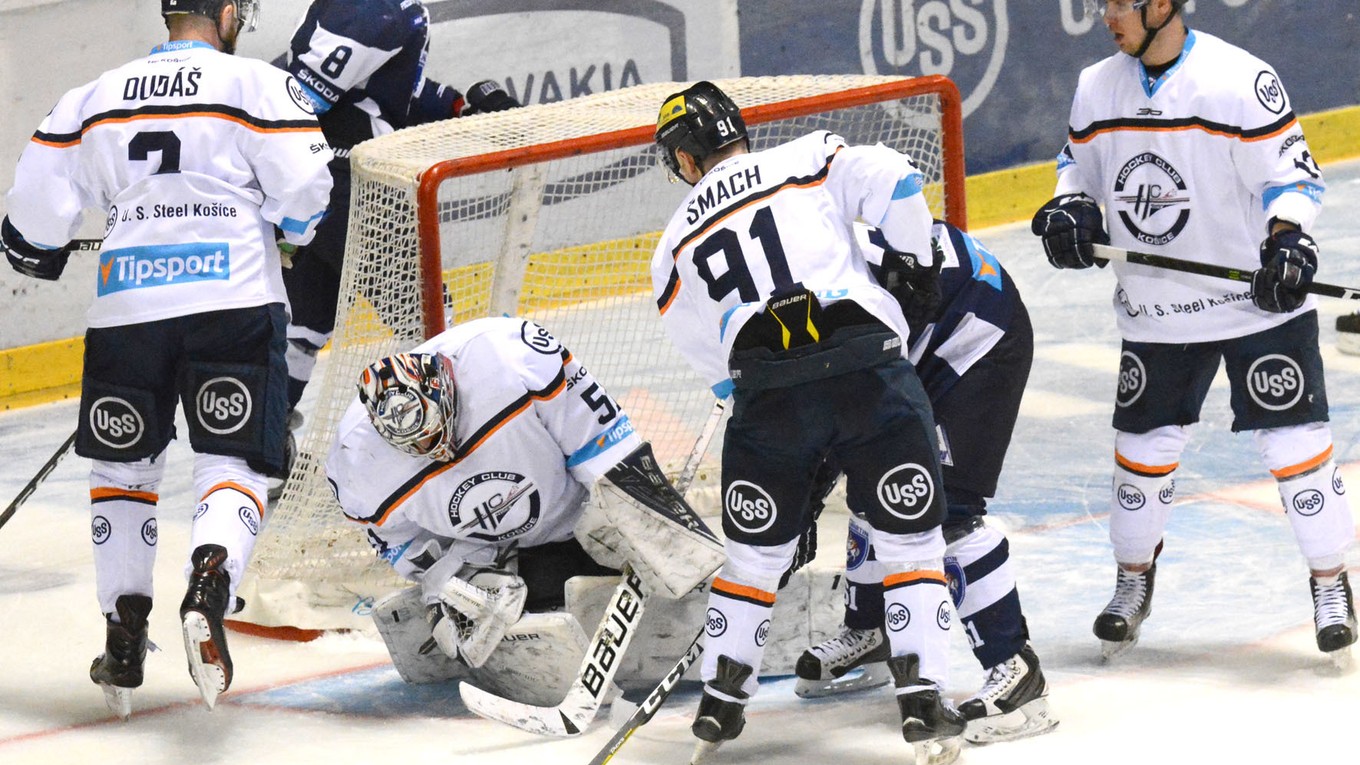 Košický brankár Vladislav Habal. Verí, že v Turci jeho mužstvo pristrihne domácim krídla.