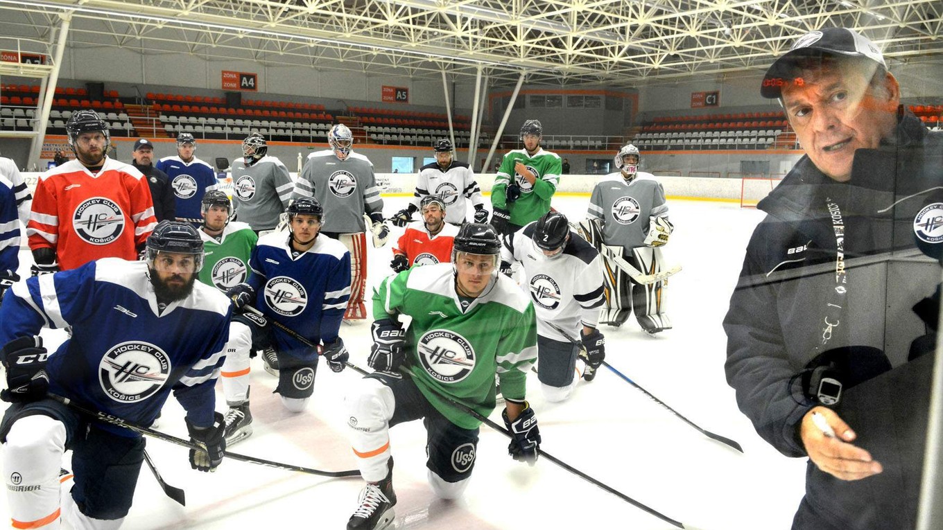 Čaká ich veľa práce. Hokejisti HC Košice oprášili výstroj.