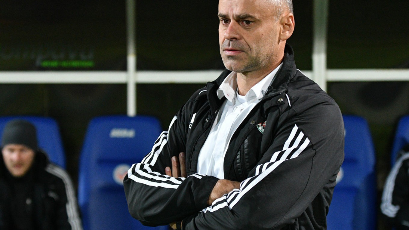 Tréner 1. FC Tatran Prešov Miroslav Jantek.