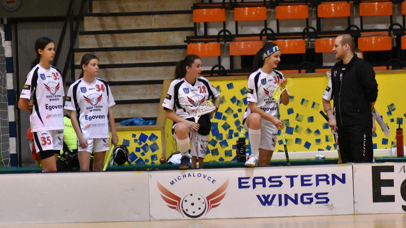 Florbalistky Eastern Wings už tretiu sezónu hrajú extraligu.
