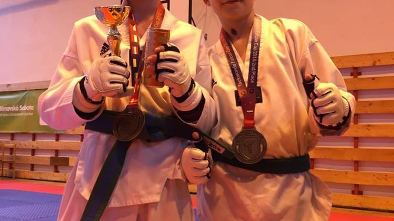 Matúš Manko (vľavo).