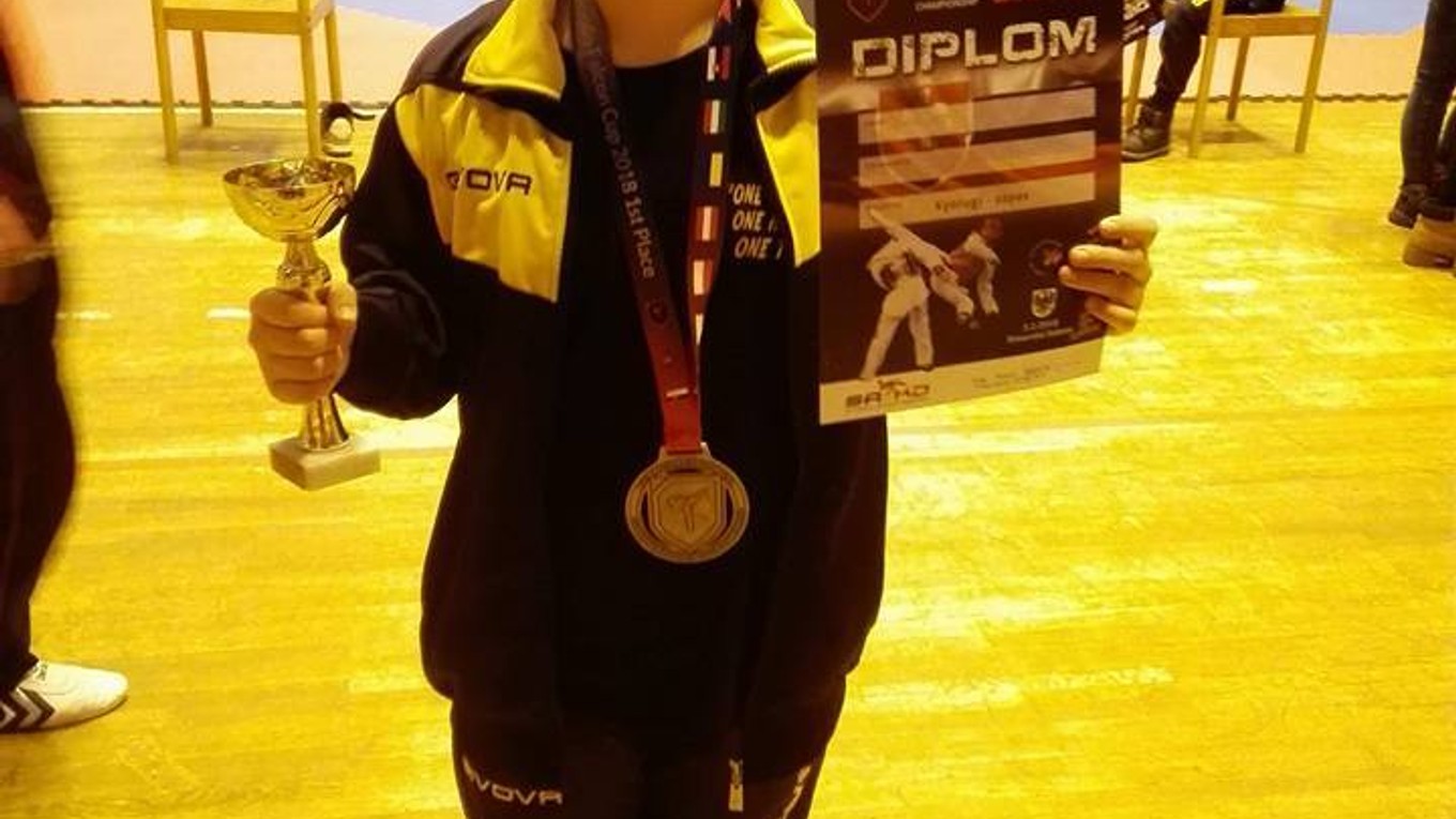 Laura Onderčinová.