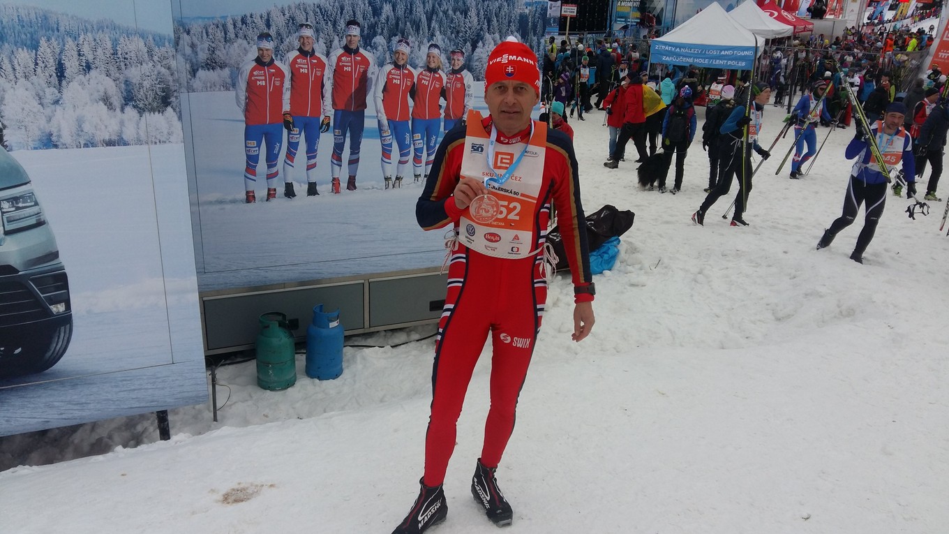 Smetana s medailou. 