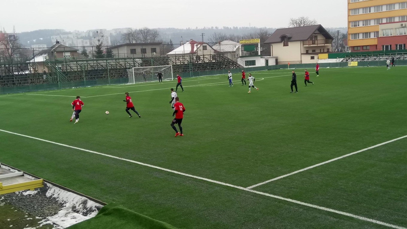 Na vranovskej „umelke“ už Stropkov hral. Bolo to v januári v prípravnom dueli.