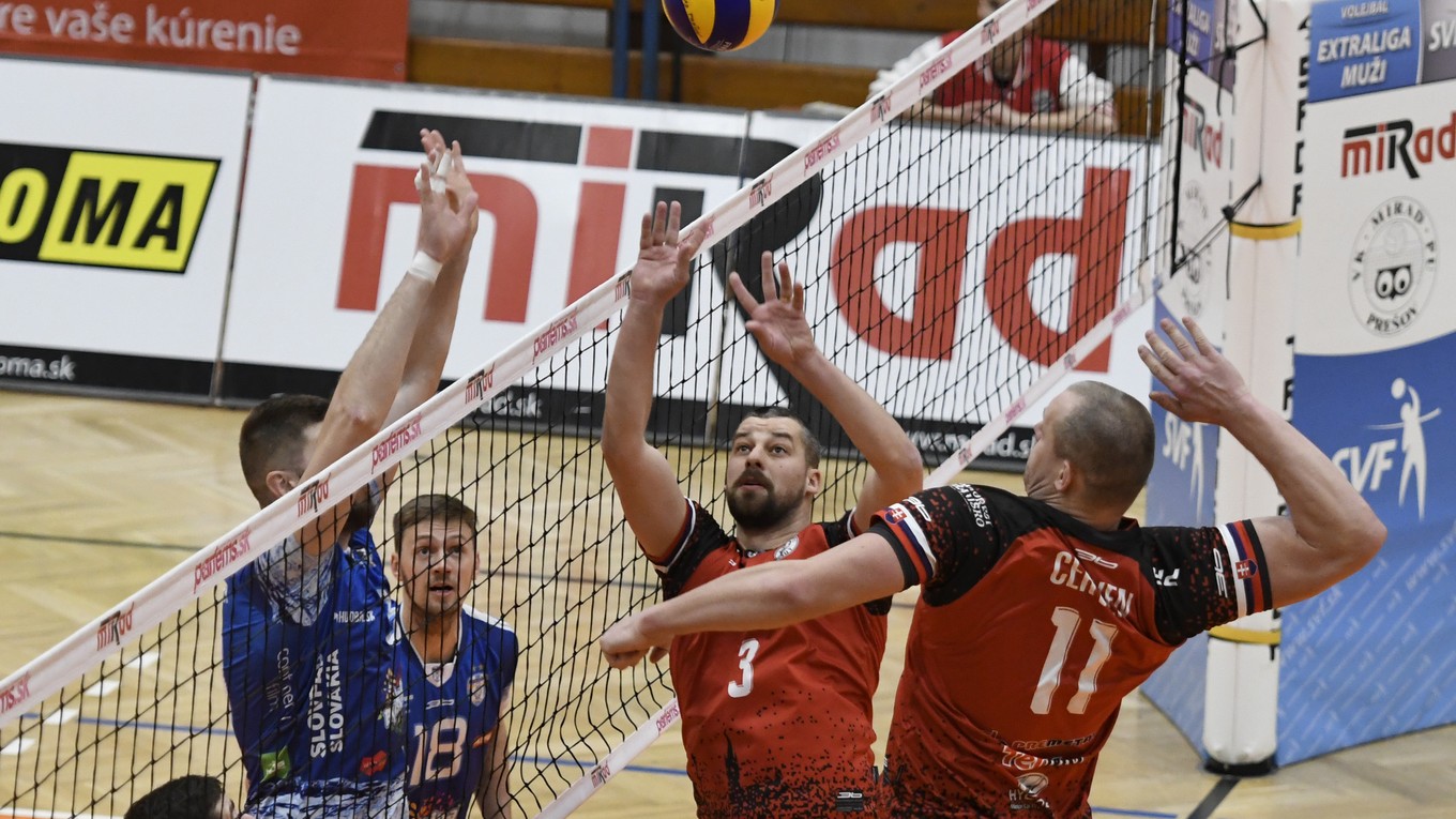 Opäť nevyhral domáci tím. V Prešove sa tešila Nitra a tak séria pokračuje. 