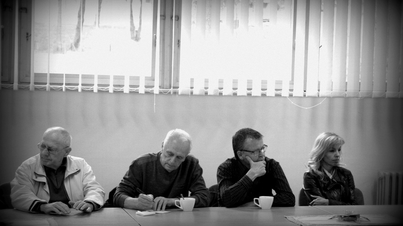 Tlačovka na Komenského. Vedenie zväzu odpovedalo na otázky novinárov, ale aj bardejovských atlétov. 