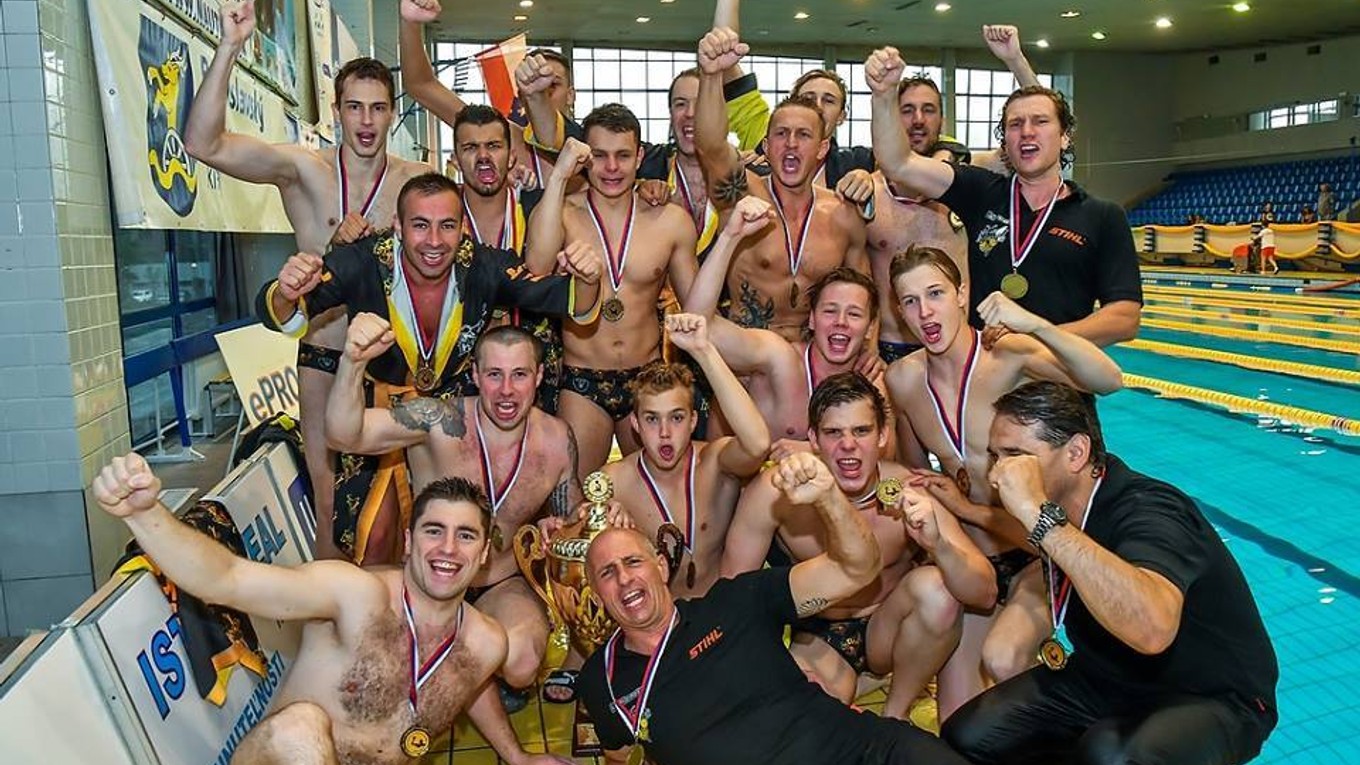 Vodnopóloví majstri Slovenska - ŠK Hornets Košice.