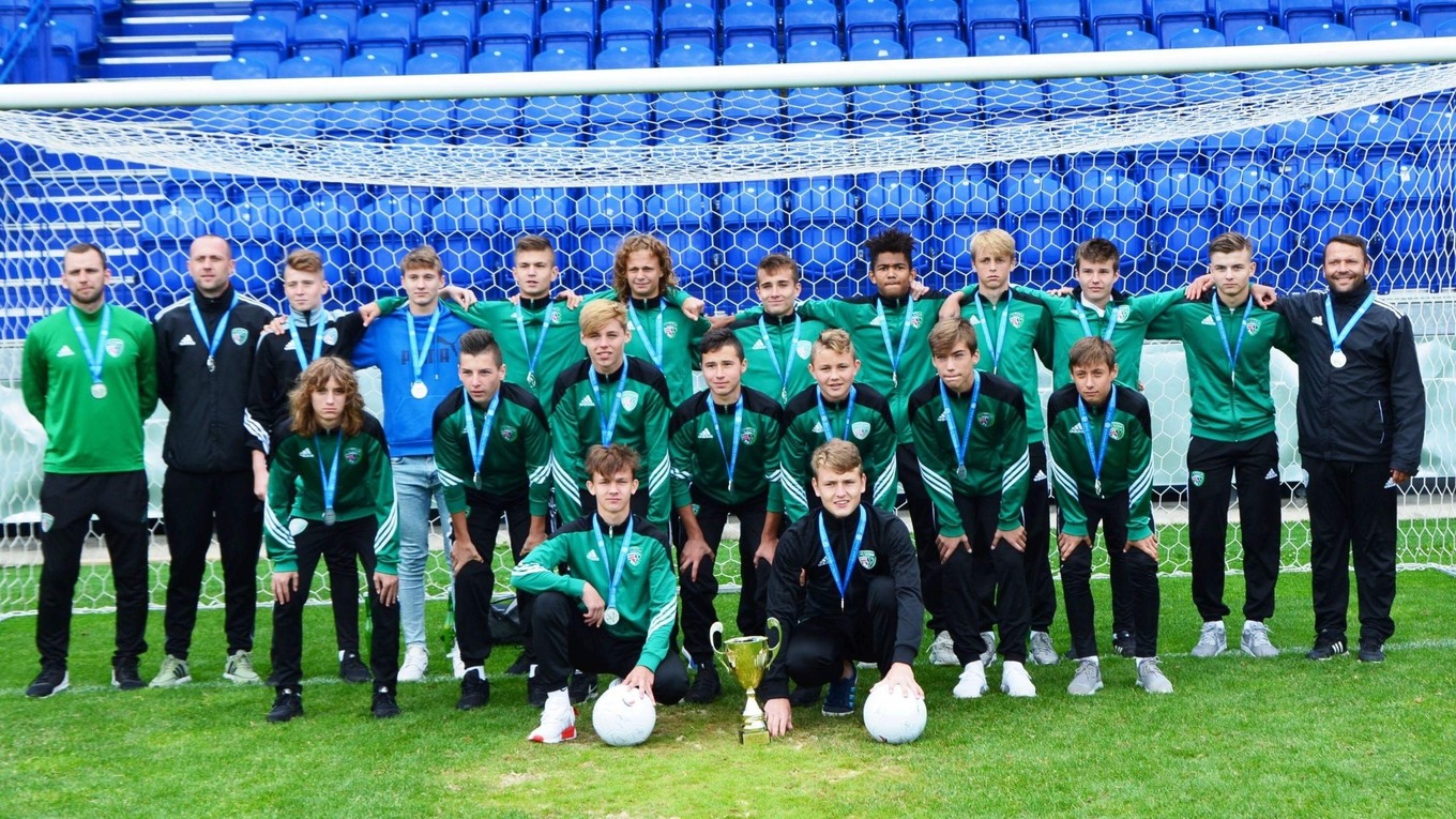 Starší žiaci 1. FC Tatran Prešov skončili v sezóne 2017/18 na druhom mieste. Do poslednej chvíle boli v hre o majstrovský titul.