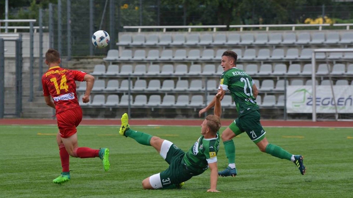 Futbalisti Tatrana sa v rámci prípravy na novú sezónu predstavili aj v poľskom Novom Targu.