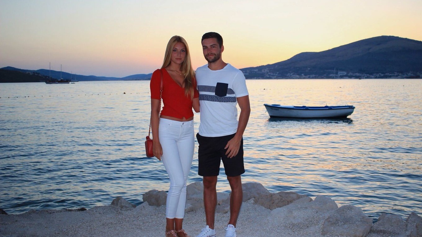 Eduard Šedivý s priateľkou na dovolenke v Chorvátsku.
