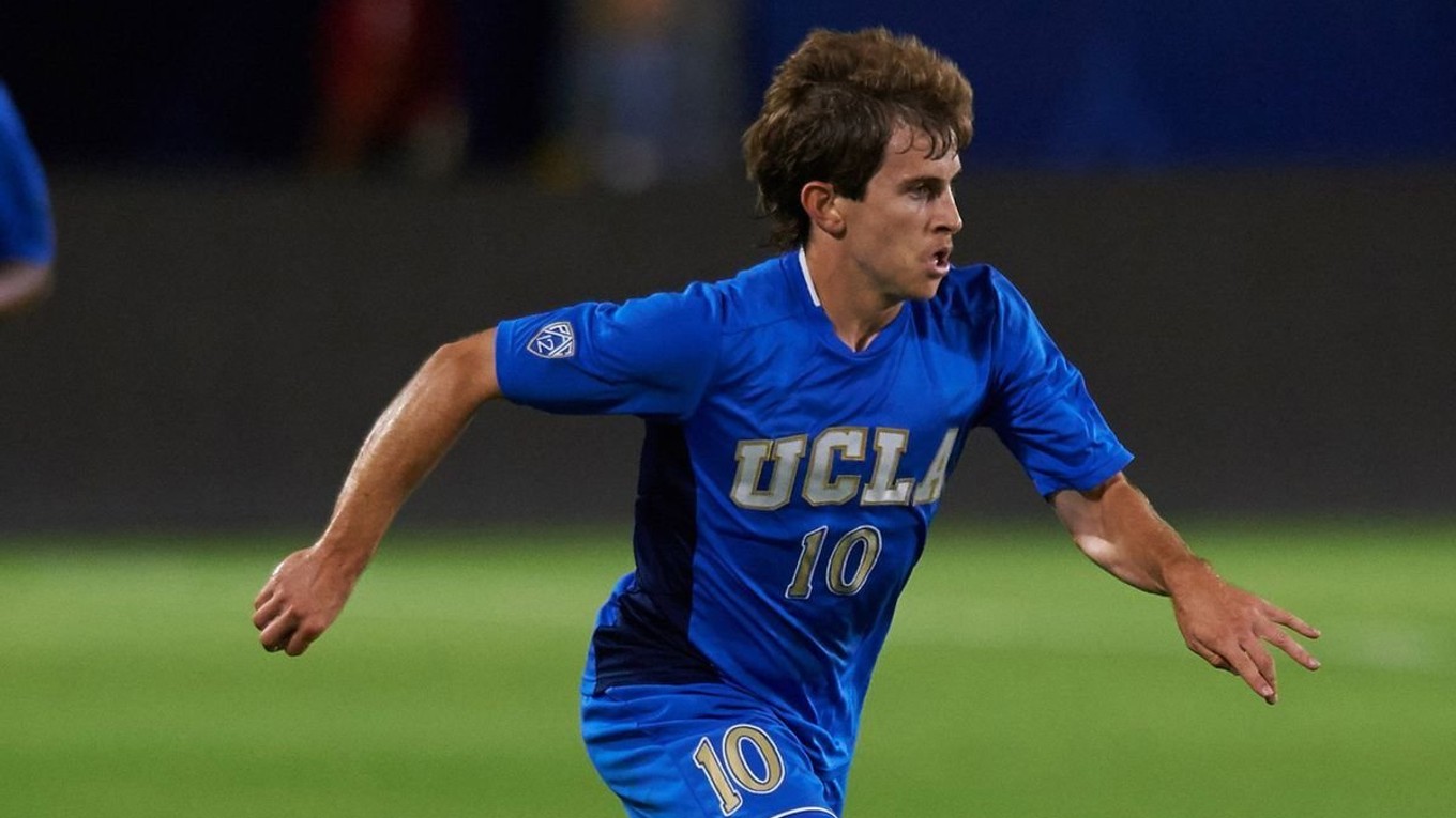 Brian Iloski ešte v drese UCLA Bruins.