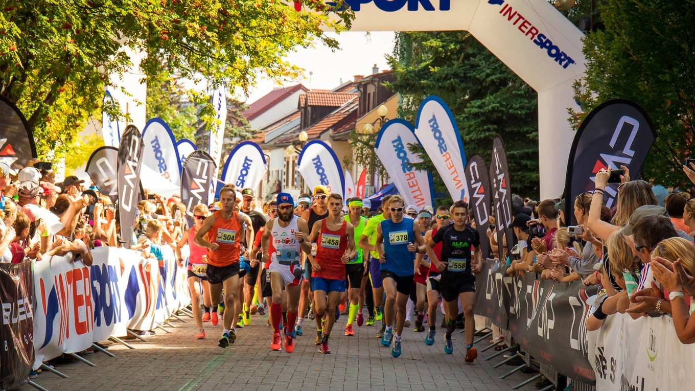 Takto to vyzeralo na štarte, pod Tatrami sa pobeží už štvrtý ročník Podtatranského maratónu.