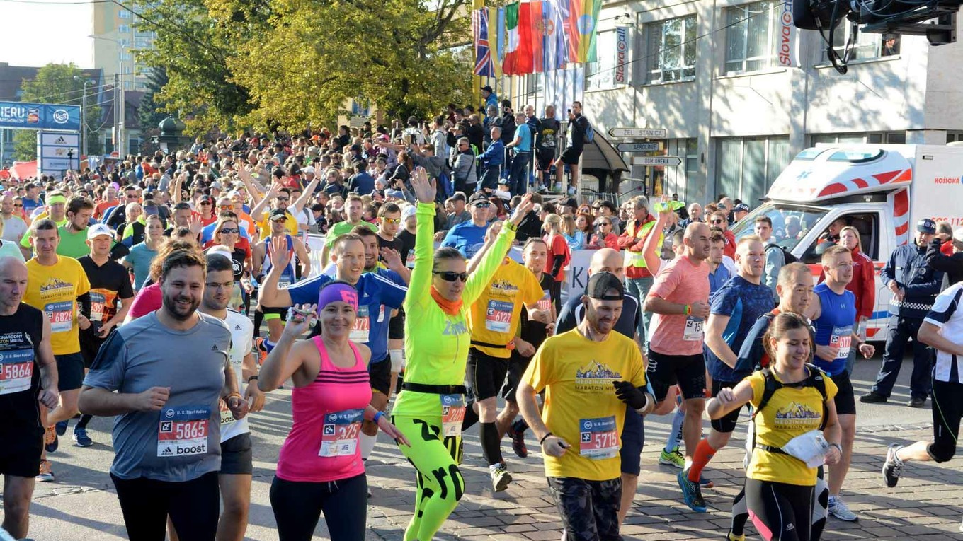 Veľké podujatie, akým je Medzinárodný maratón mieru, niečo stojí. 