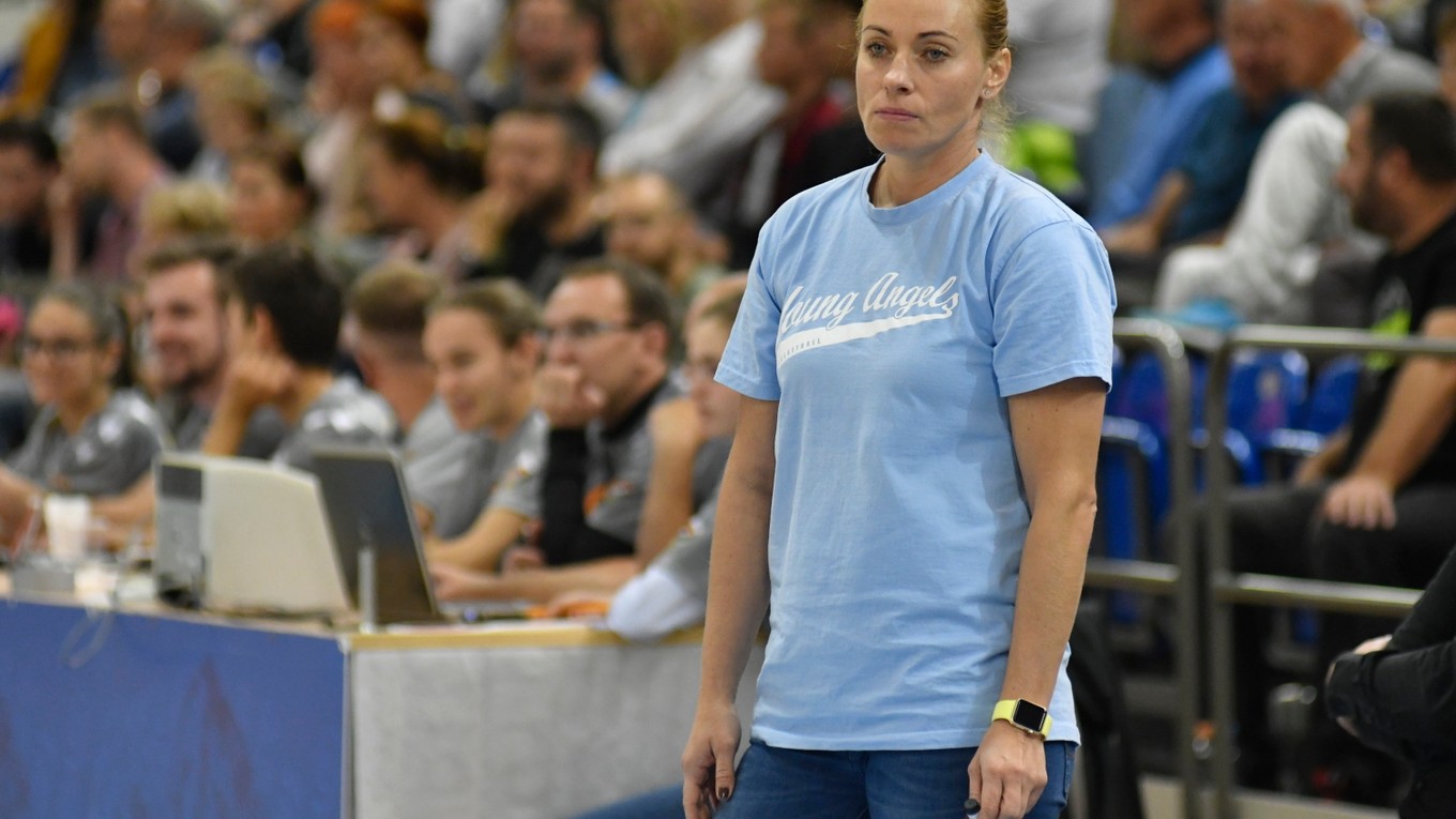 Trénerka Young Angels Zuzana Žirková.