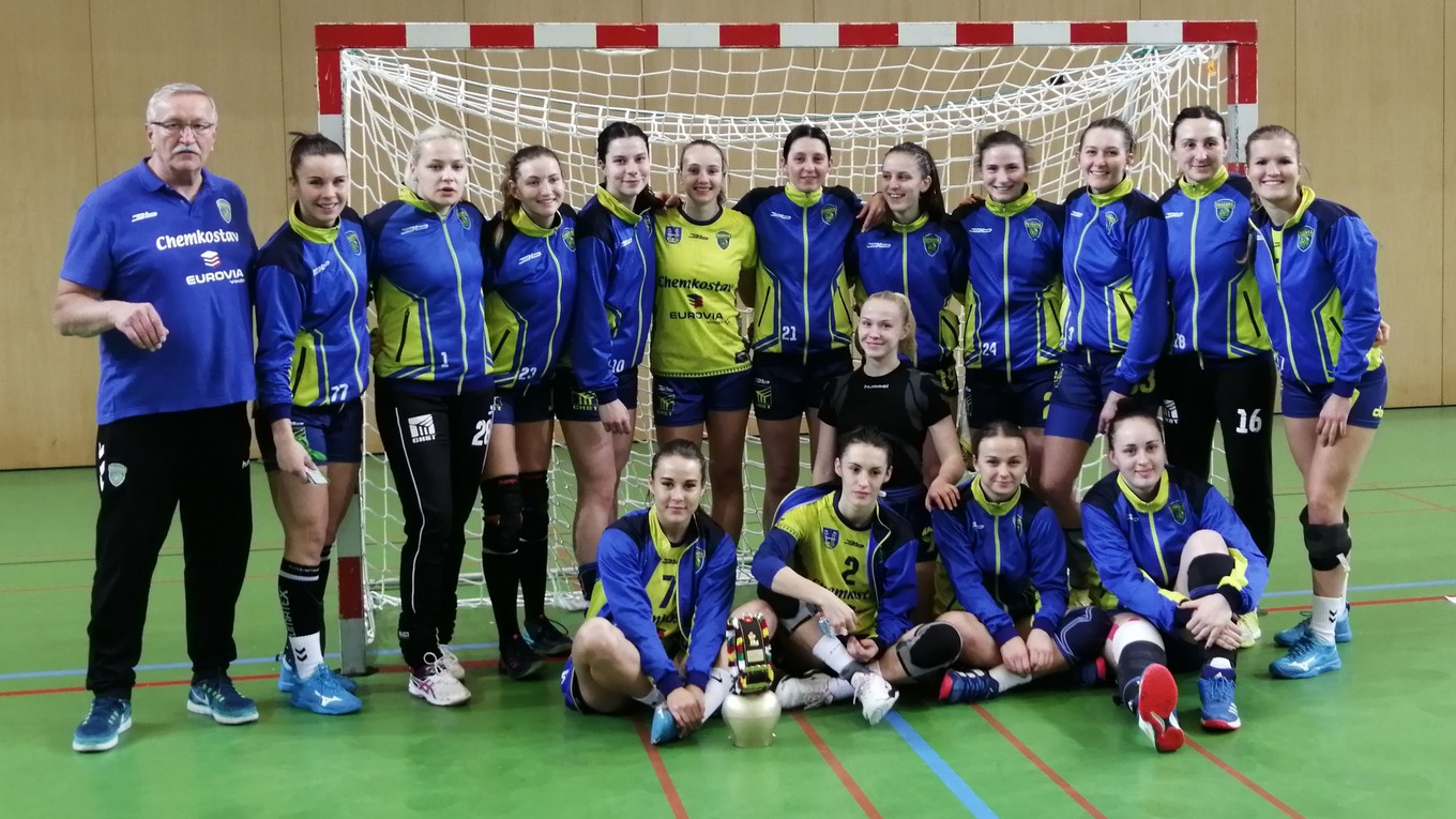 Michalovské hádzanárky dosiahli vo Švajčiarsku pekné umiestnenie.