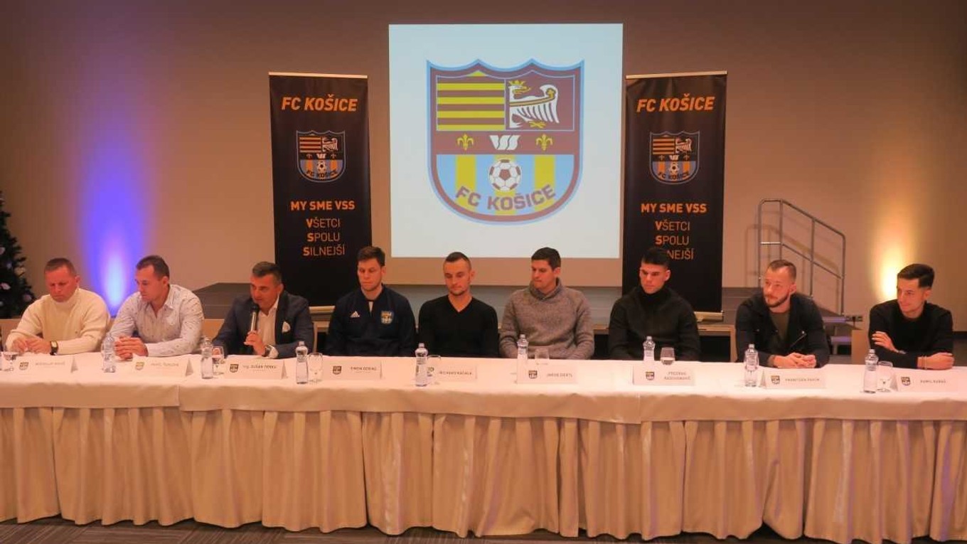 Pätica nových posíl FC Košice (sprava): Karaš, Pavúk, Radovanovič, Giertl a Kačala.