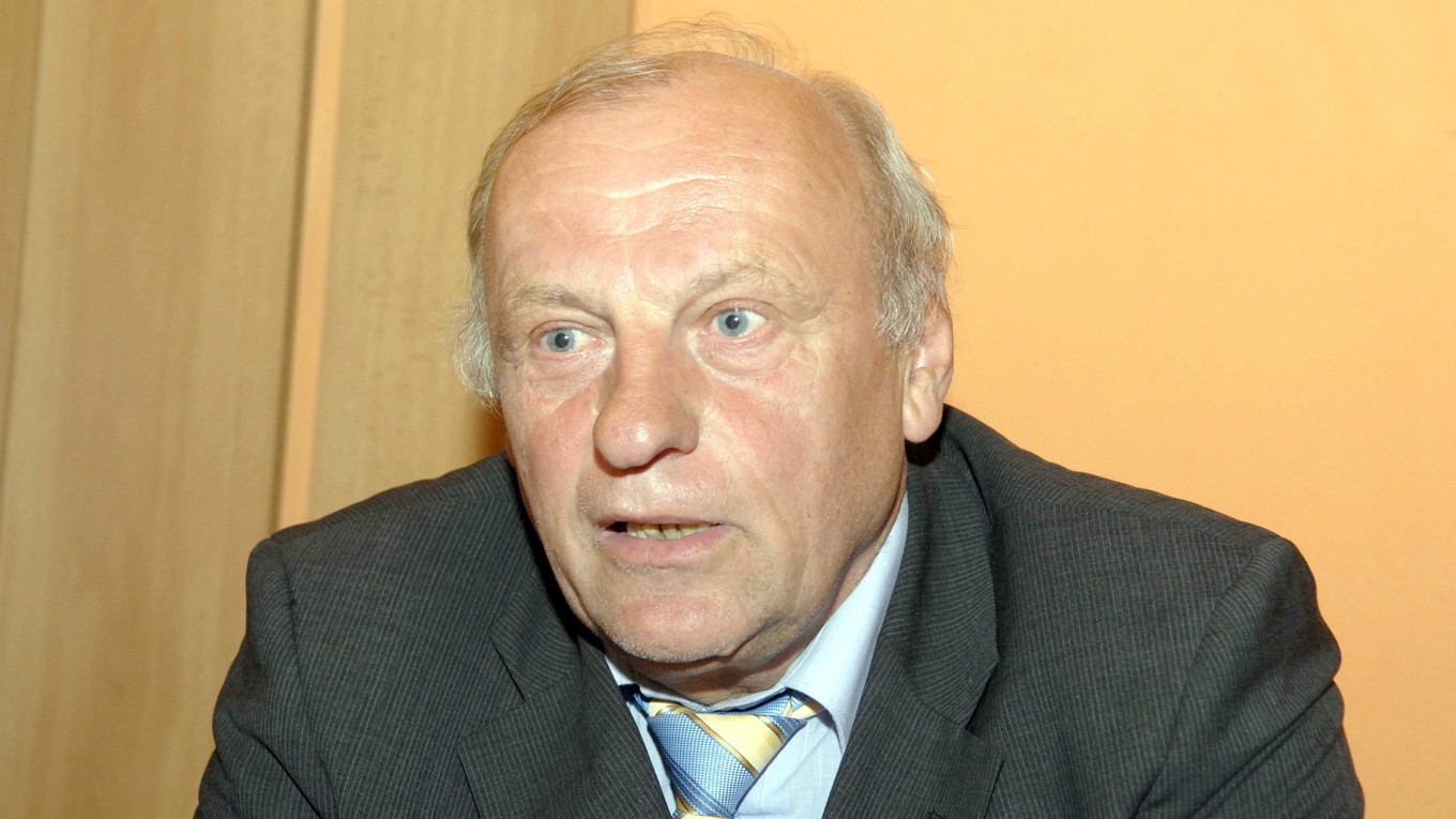 Jozef Plachý je už sedemdesiatnik.