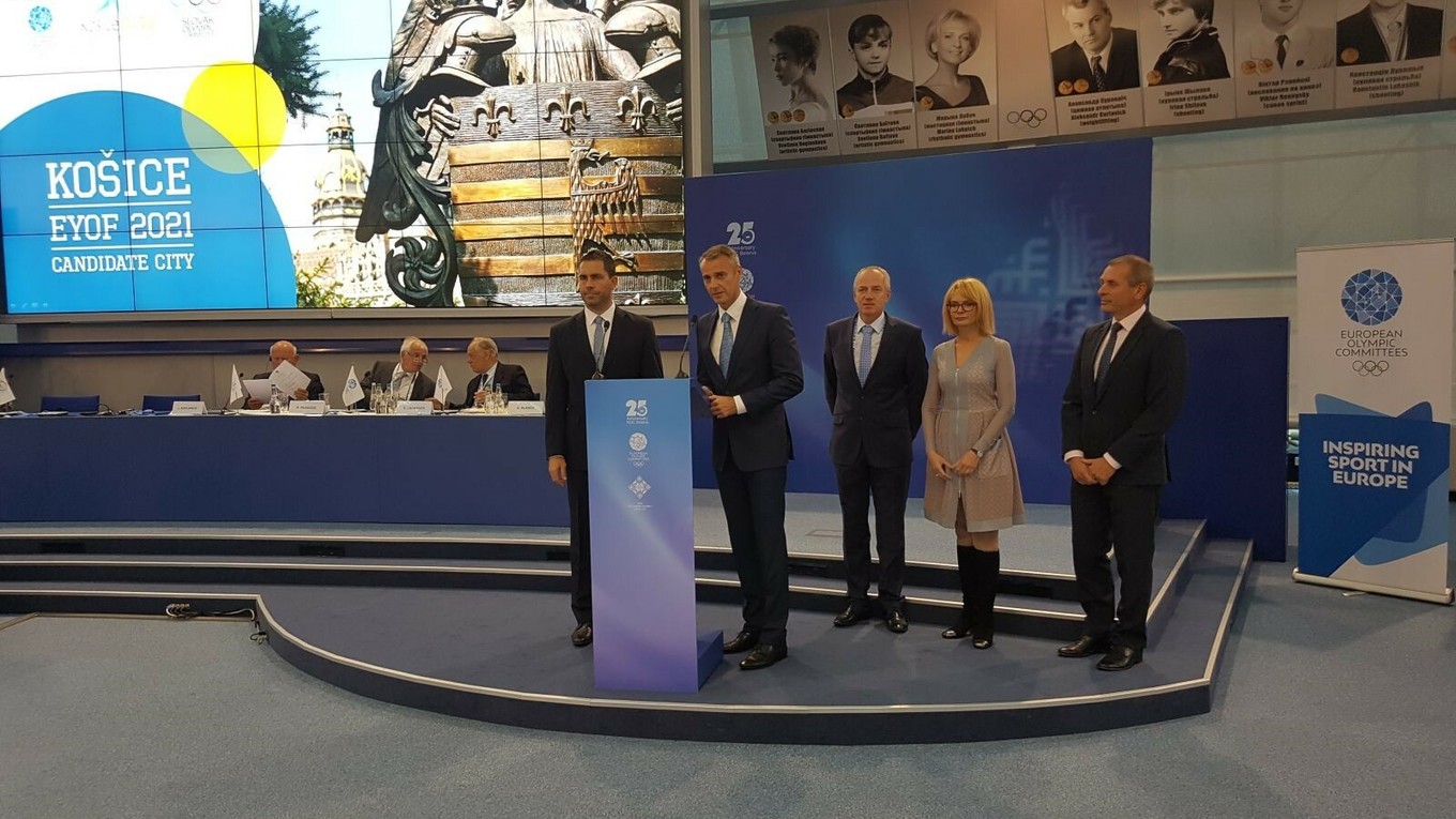 Delegácia Košíc na čele s primátorom Rašim v októbri 2016 na valnom zhromaždení Európskych olympijských výborov v bieloruskom Minsku, kde získali právo organizovať EYOF 2021. 