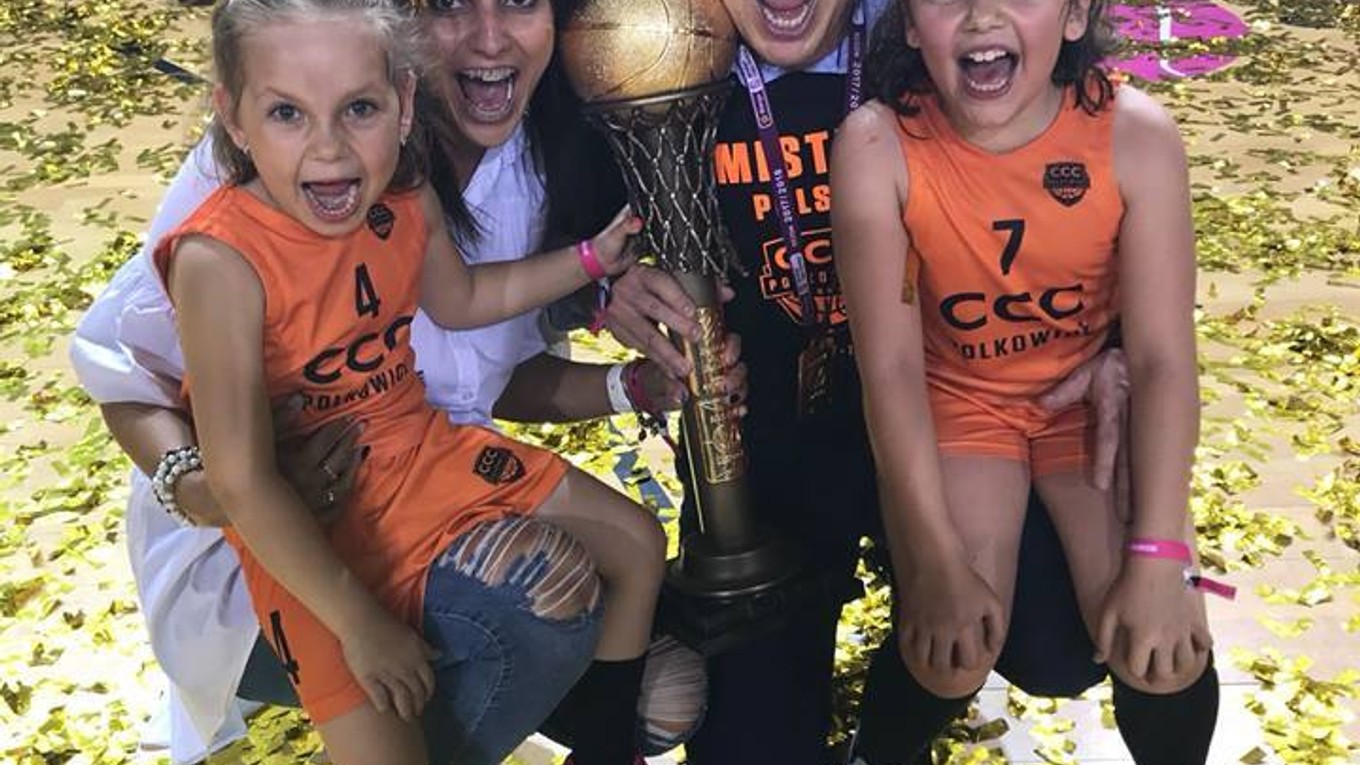 Úspechy v Poľsku si M. Kováčik užíva spolu s rodinkou.