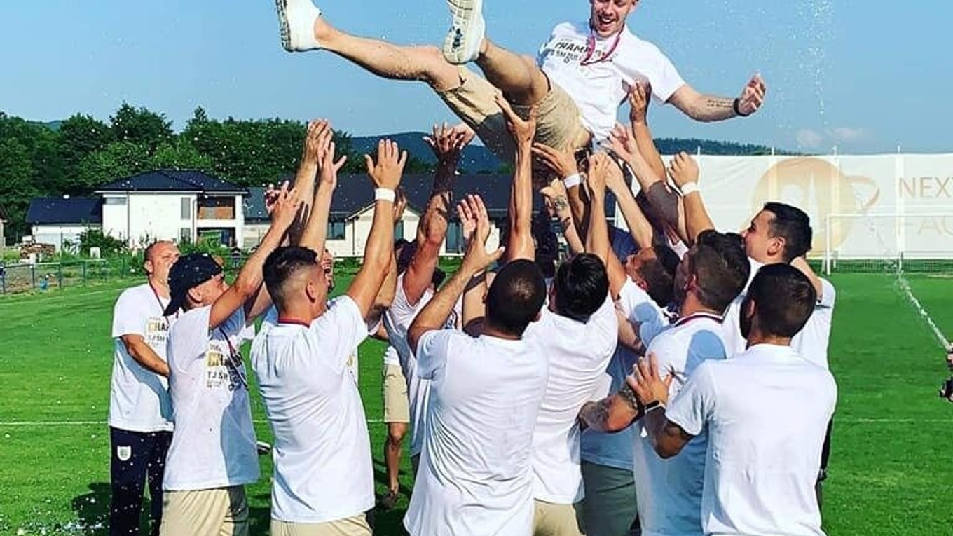 V Dulovej Vsi si dali k jubileu najkrajší darček v podobe postupu.