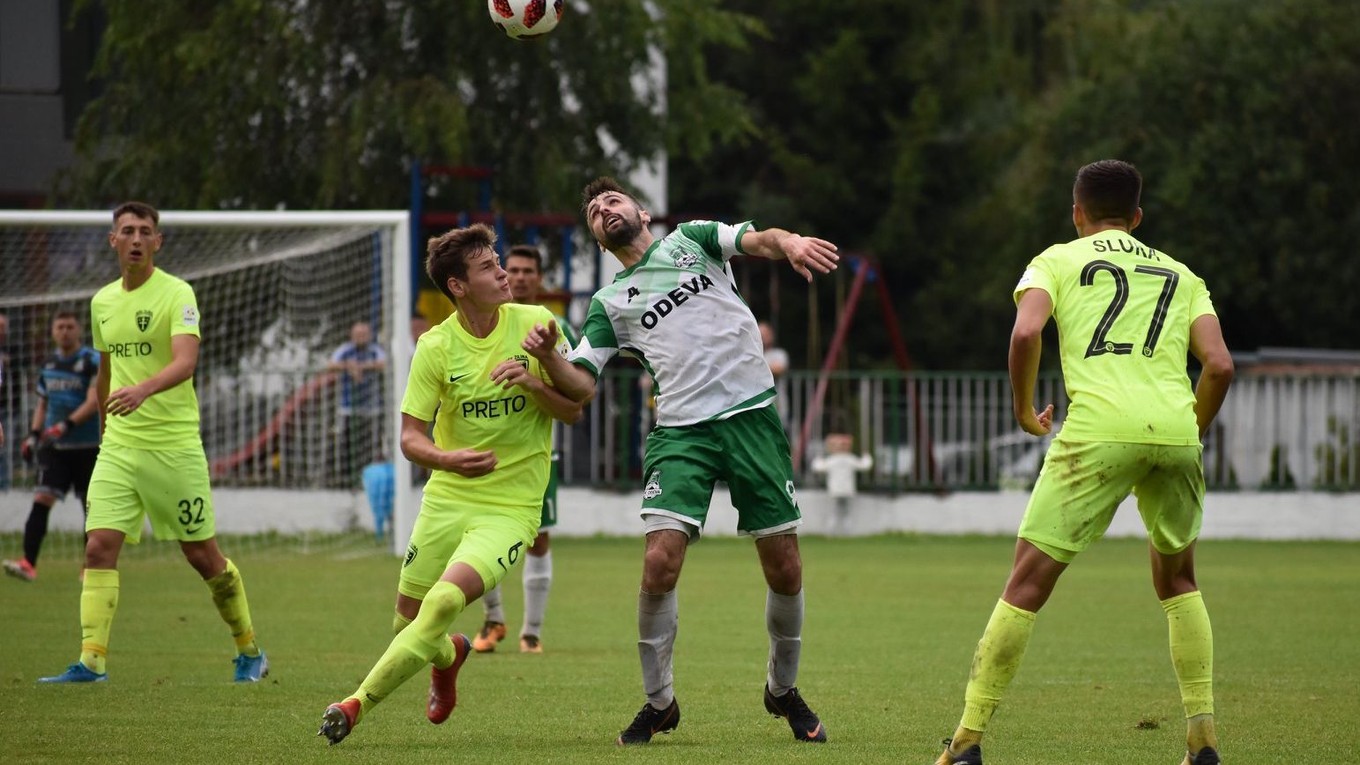 Ktovie, ako by zápas so Žilinou dopadol, keby Vladimír Pyda (druhý sprava) premenil tutovku.