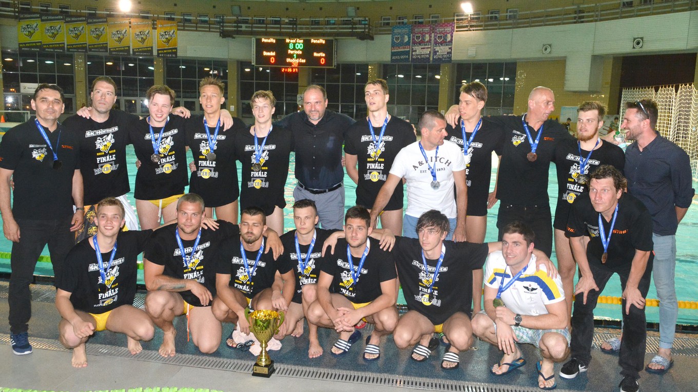 Vodní pólisti ŠK Hornets Košice sa už pripravujú na novú sezónu.