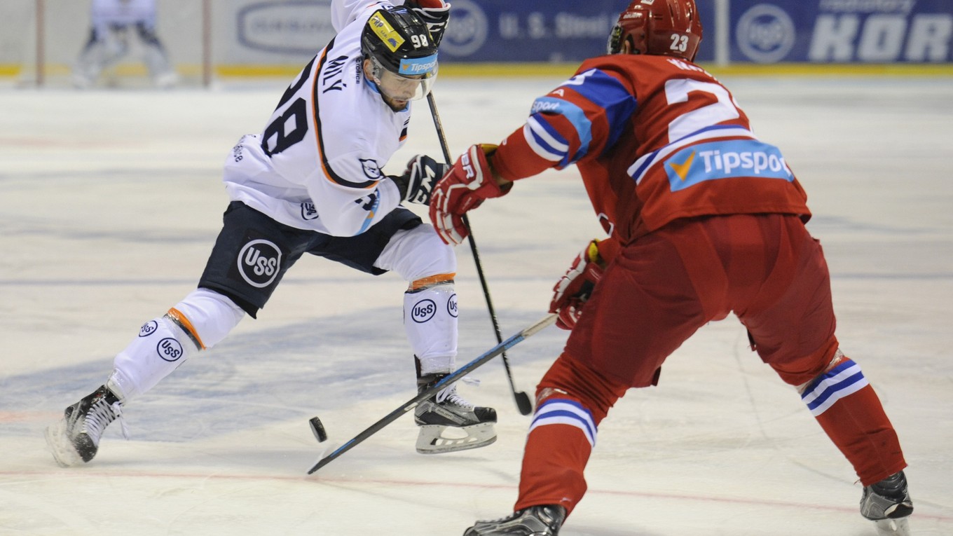 Juraj Milý (vľavo) si po dvoch rokoch zahrá opäť za Košice.