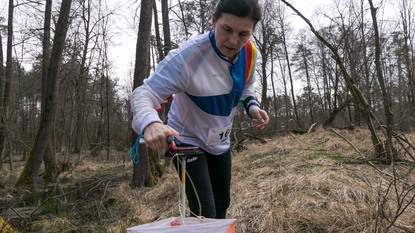 Veteránka Sádecká pri kontrolnom stanovišti.