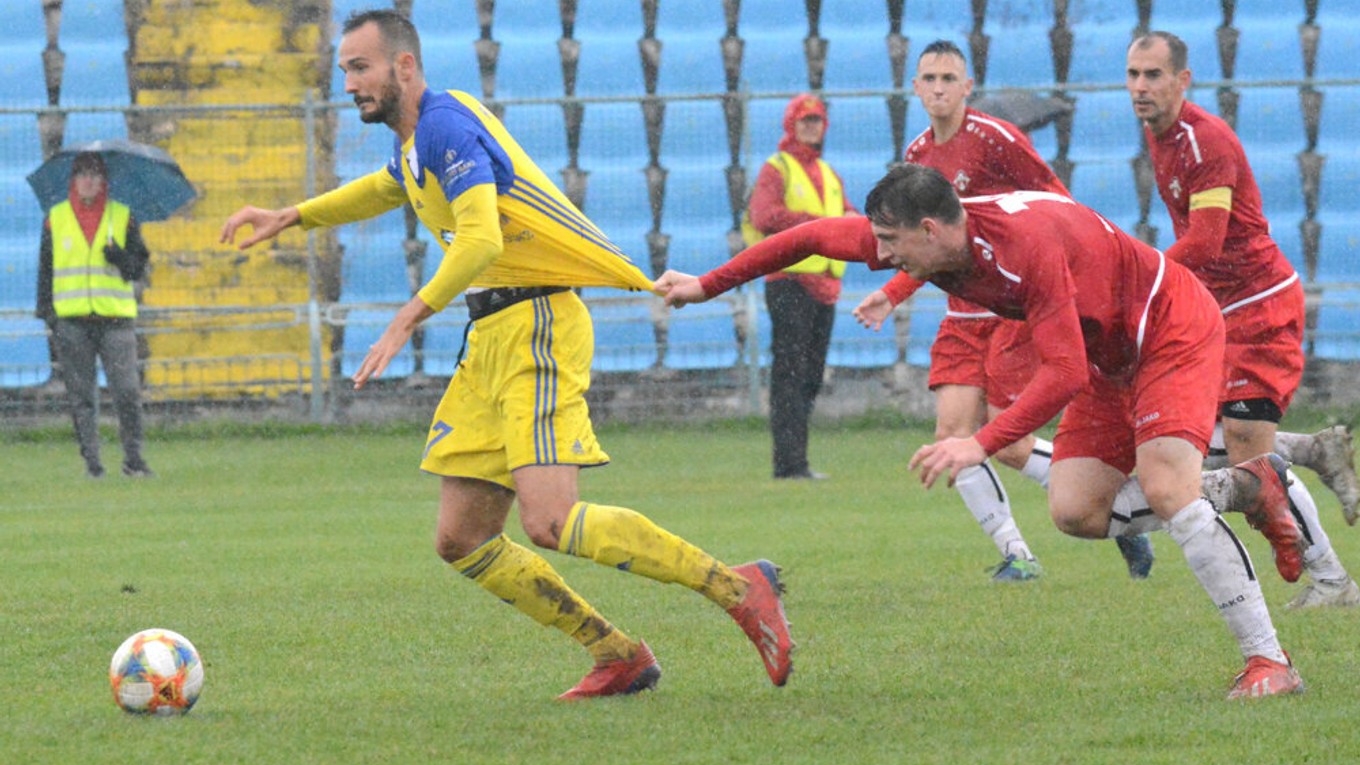 Diváci boli v zápase Košíc s Púchovom svedkami hustého lejaku, gólu však nie.